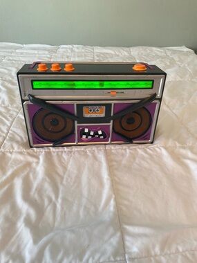 Gemmy Purple and Orange Retro Boombox Speaker